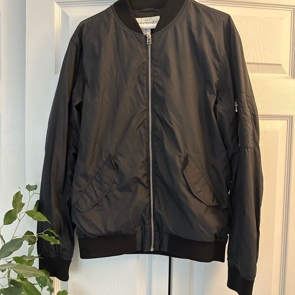 H&M Black Bomber Jacket Sleek Minimalist Design